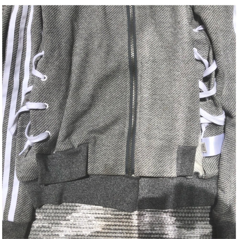 Adidas jacket - Picture 2 of 4